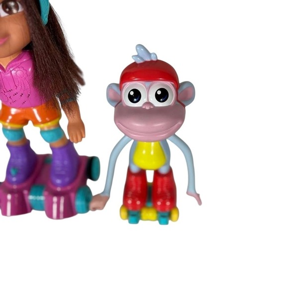 Dora the Explorer Skate Spin Dora & Boots Roller Skating Friends Forever Tested - Picture 5 of 5